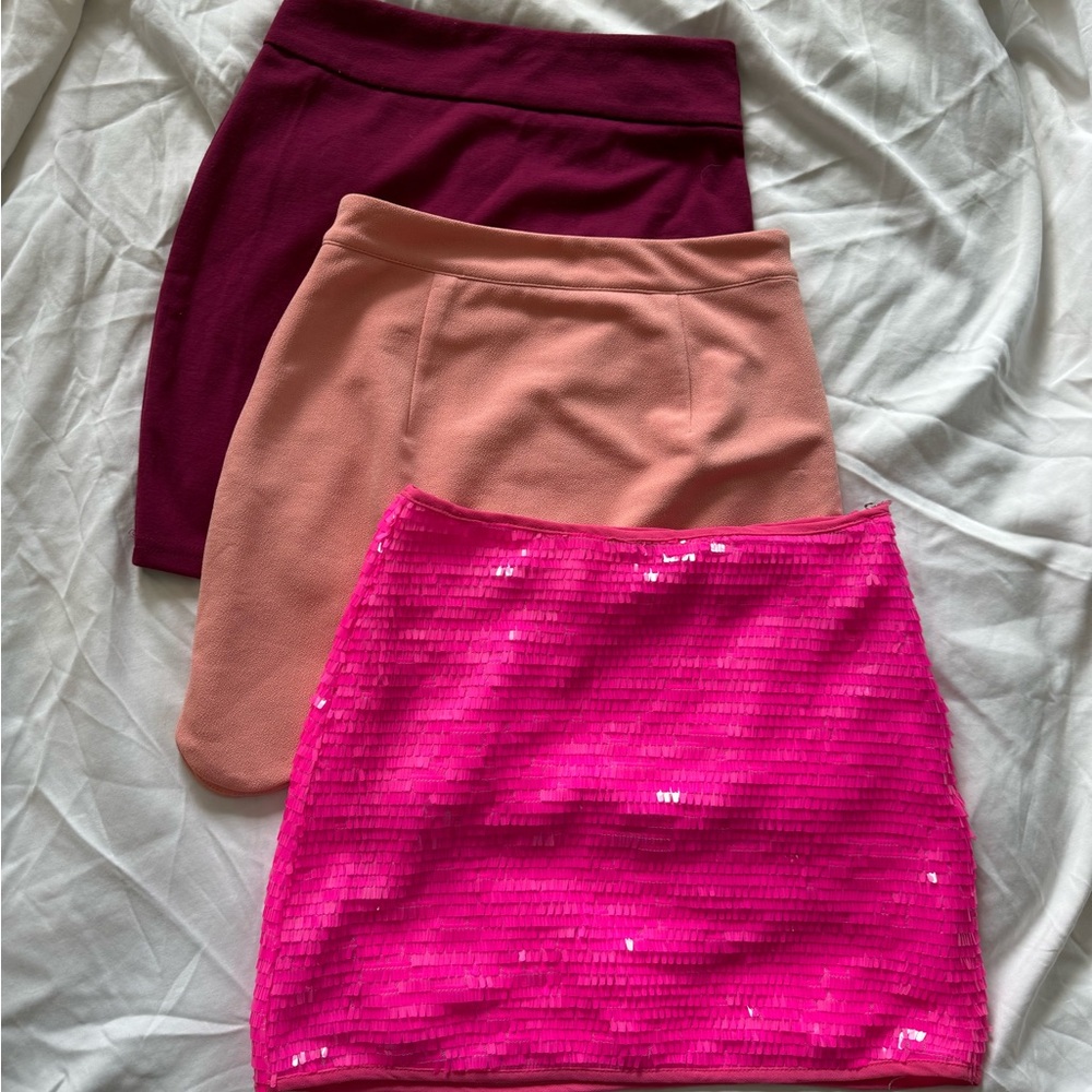 Women’s Pink Mini Skirts Set of 3 Tobi Size Small - Lightly worn - LIKE NEW**